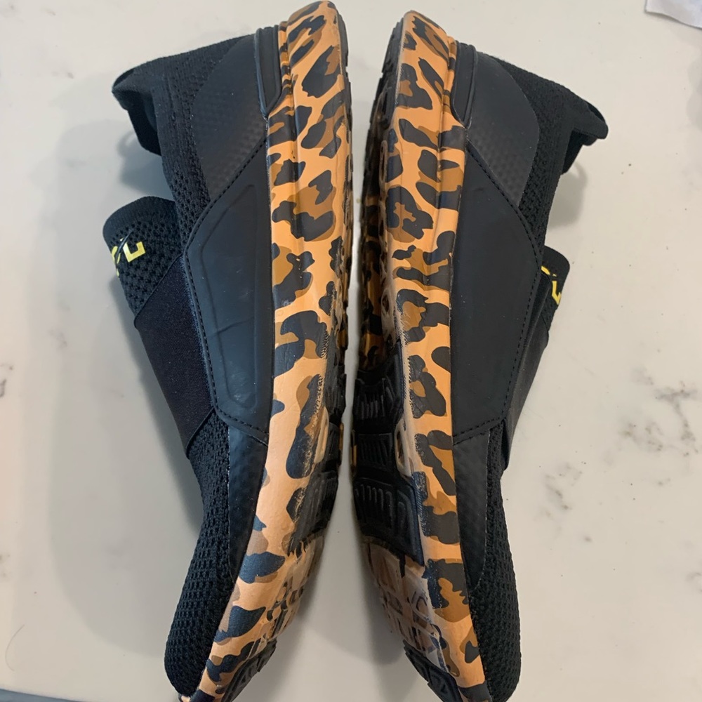 APL techloom bliss brown leopard slip ons